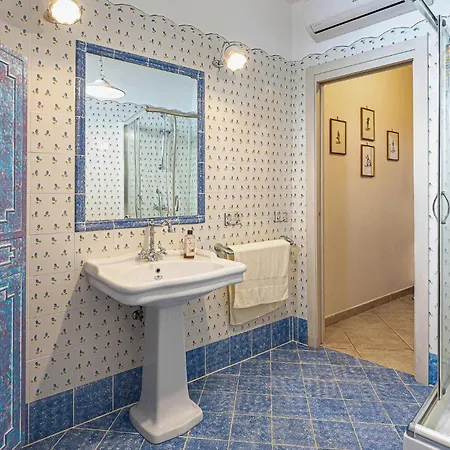 2 Bedroom Gorgeous In